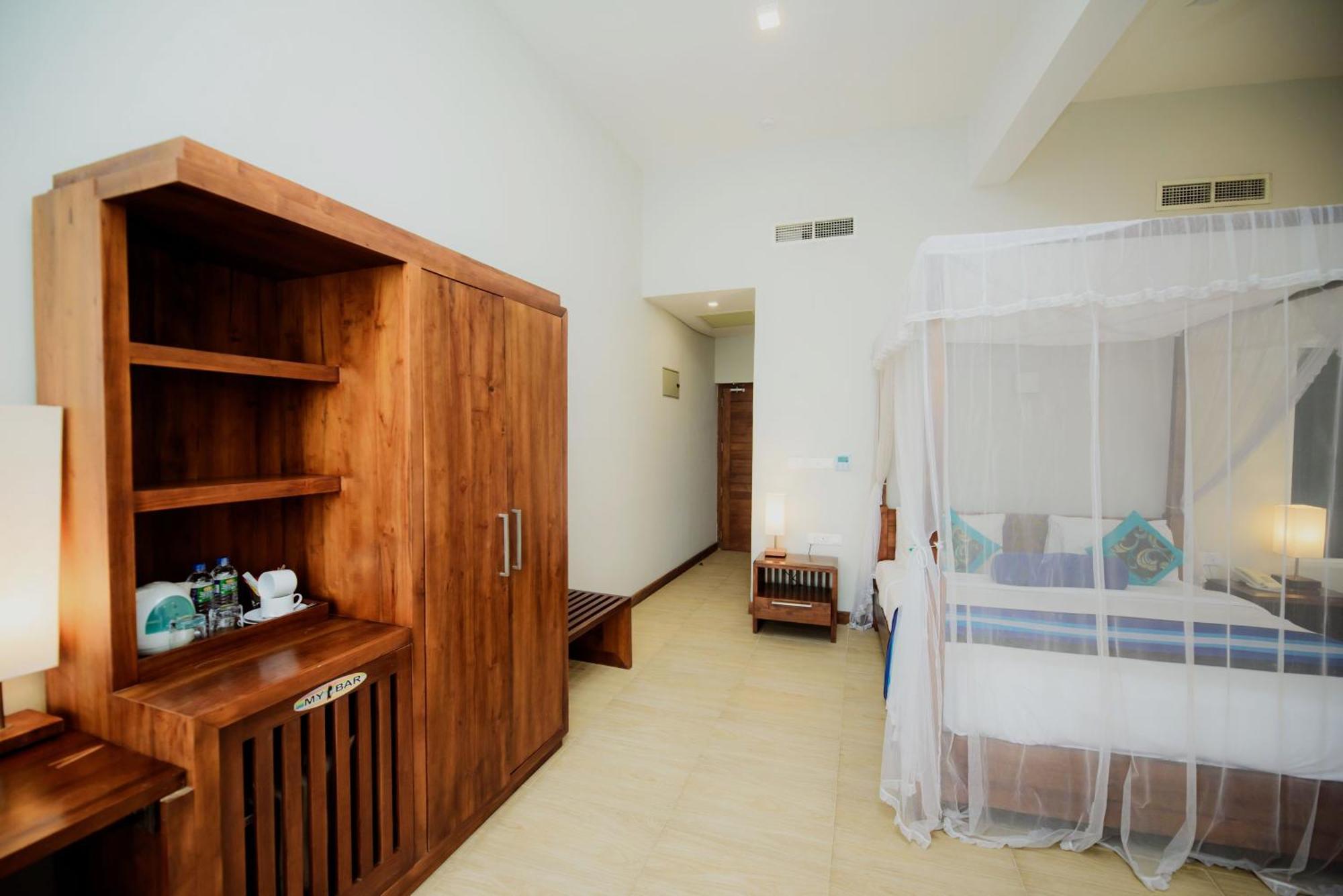 Hotel Refresh Blue ฮิกคาดูวา ภายนอก รูปภาพ