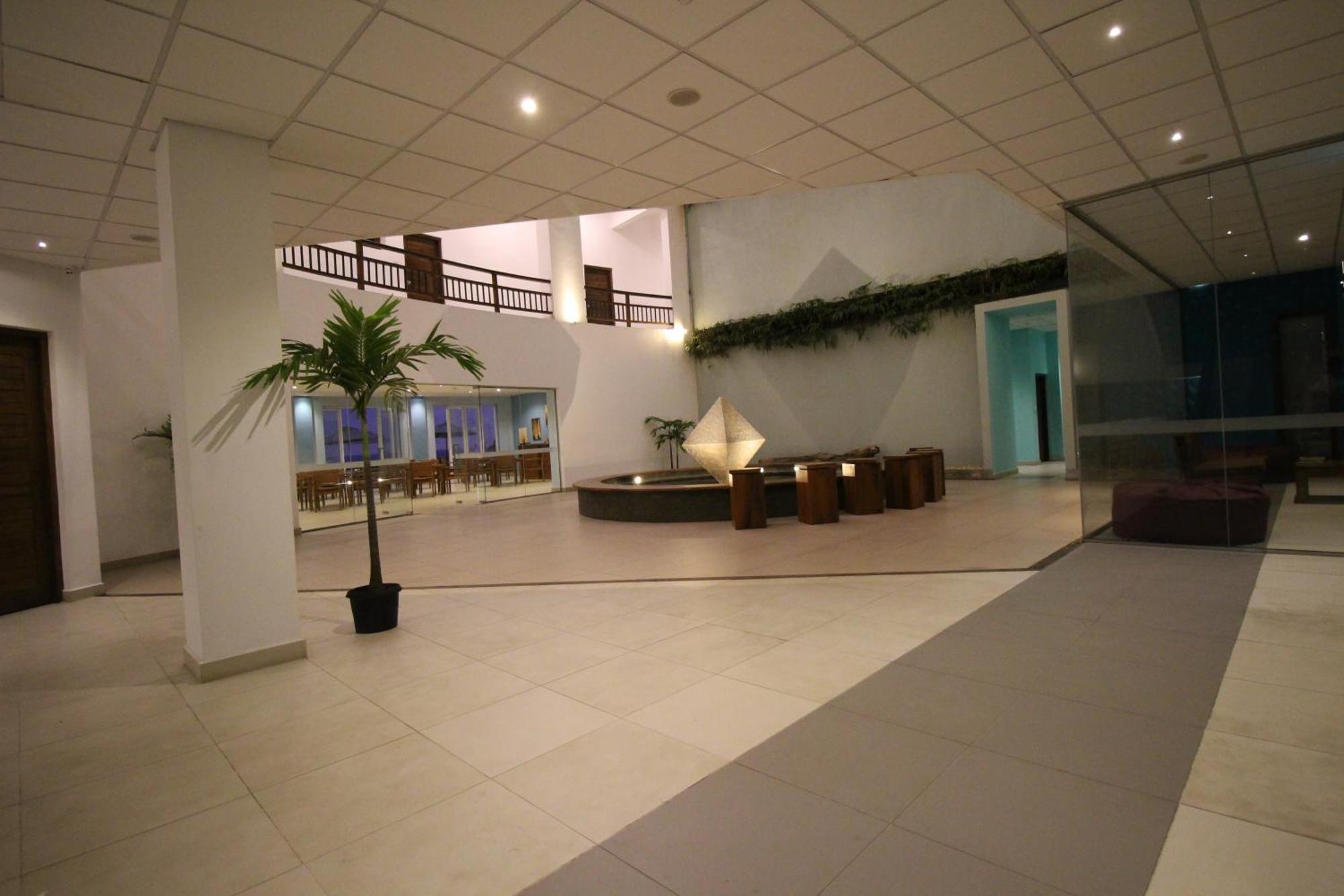 Hotel Refresh Blue ฮิกคาดูวา ภายนอก รูปภาพ